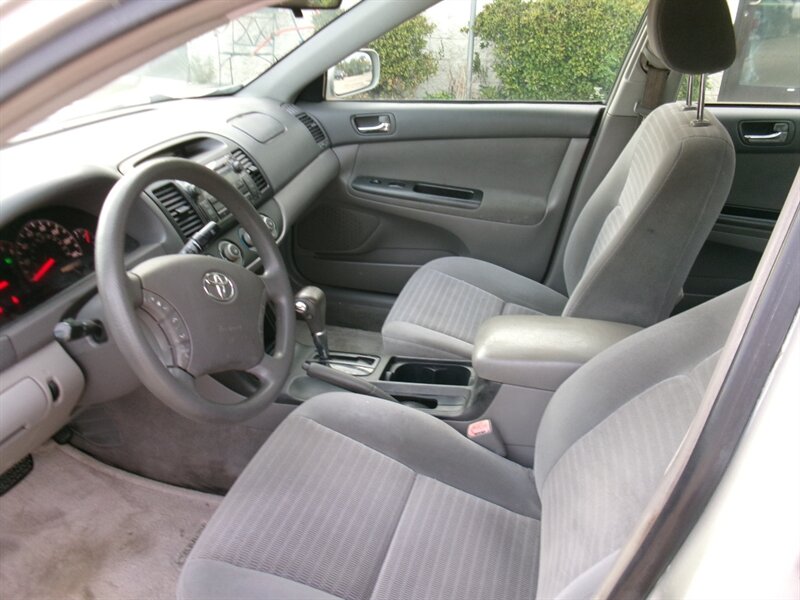 2005 Toyota Camry LE - Photo 17 - Houston, TX 77040