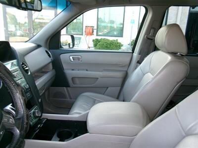 2009 Honda Pilot Touring w/Navi w/DVD   - Photo 16 - Houston, TX 77040