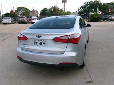 2014 Kia Forte EX - Photo 9 - Houston, TX 77040