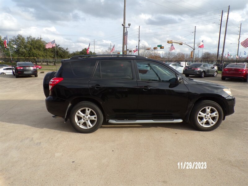 2012 Toyota RAV4 Base photo 12