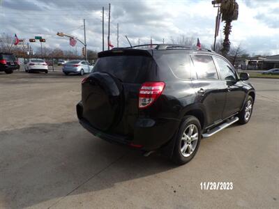 2012 Toyota RAV4   - Photo 11 - Houston, TX 77040