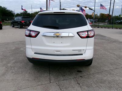 2015 Chevrolet Traverse LT   - Photo 17 - Houston, TX 77040