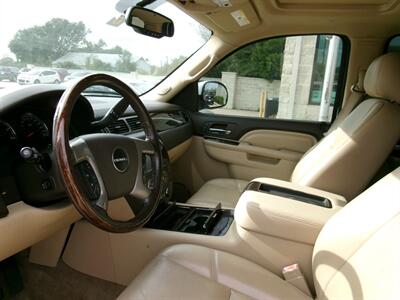 2013 GMC Yukon Denali   - Photo 17 - Houston, TX 77040