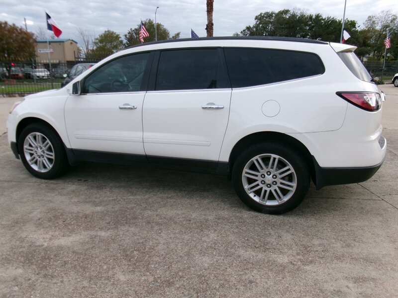 2015 Chevrolet Traverse LT - Photo 11 - Houston, TX 77040