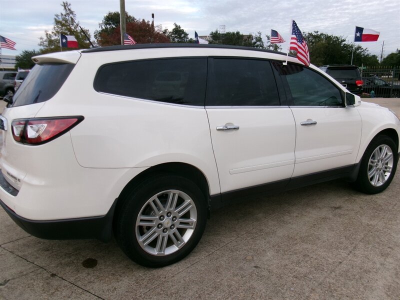 2015 Chevrolet Traverse LT - Photo 21 - Houston, TX 77040