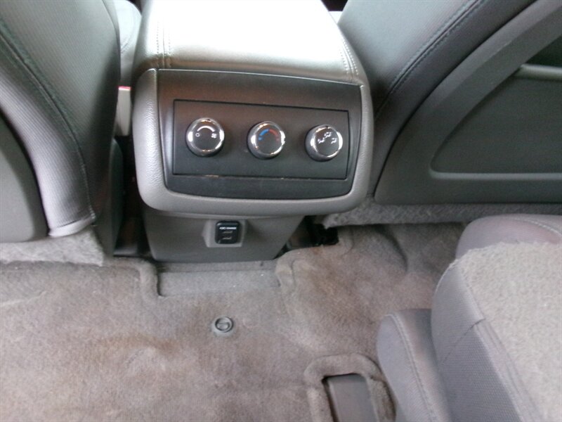 2015 Chevrolet Traverse LT - Photo 42 - Houston, TX 77040