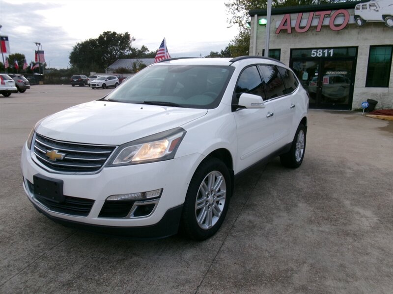 2015 Chevrolet Traverse LT - Photo 4 - Houston, TX 77040