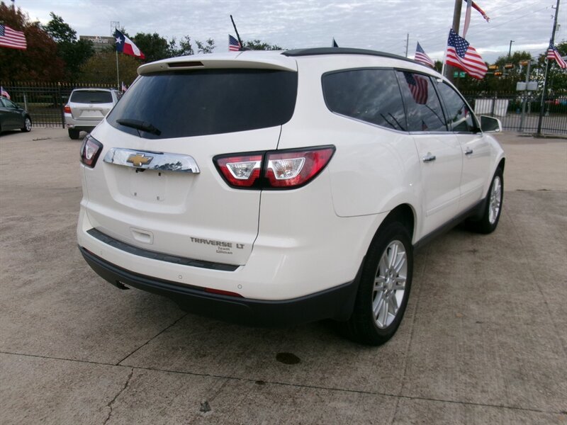2015 Chevrolet Traverse LT - Photo 19 - Houston, TX 77040