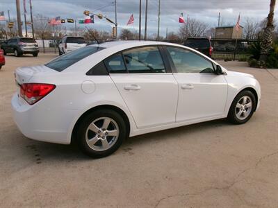 2014 Chevrolet Cruze 1LT Auto   - Photo 15 - Houston, TX 77040