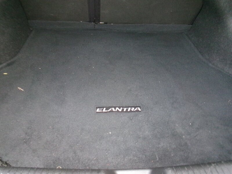 2012 Hyundai ELANTRA GLS - Photo 32 - Houston, TX 77040