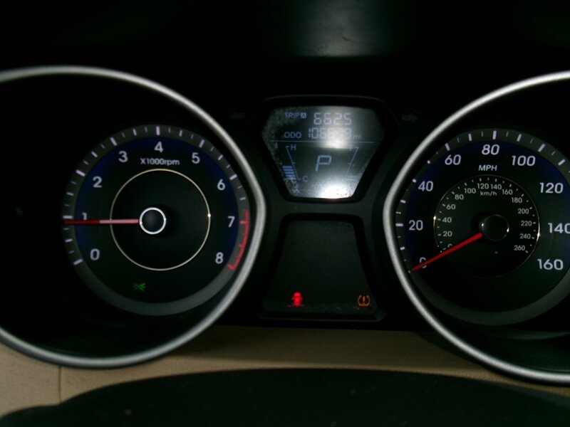 2012 Hyundai ELANTRA GLS - Photo 26 - Houston, TX 77040