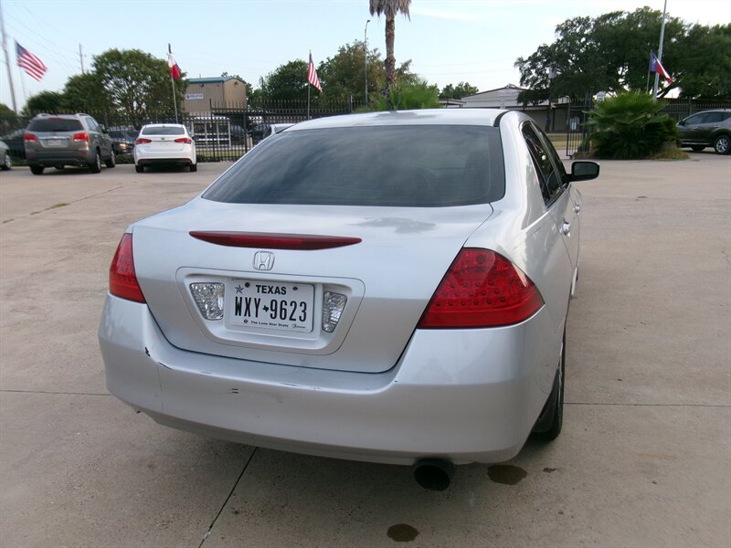 2007 Honda Accord Special Edition - Photo 11 - Houston, TX 77040