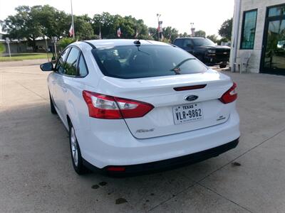 2014 Ford Focus SE - Photo 15 - Houston, TX 77040