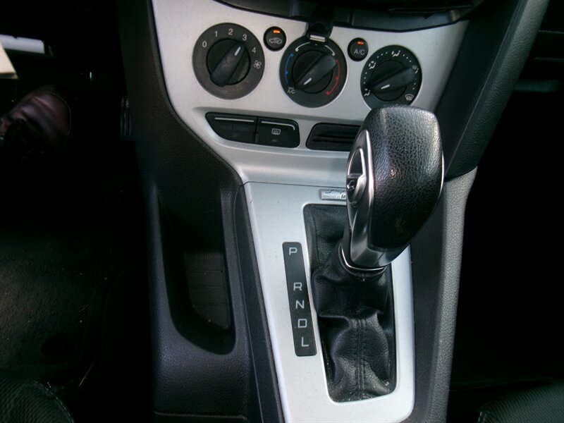 2014 Ford Focus SE - Photo 36