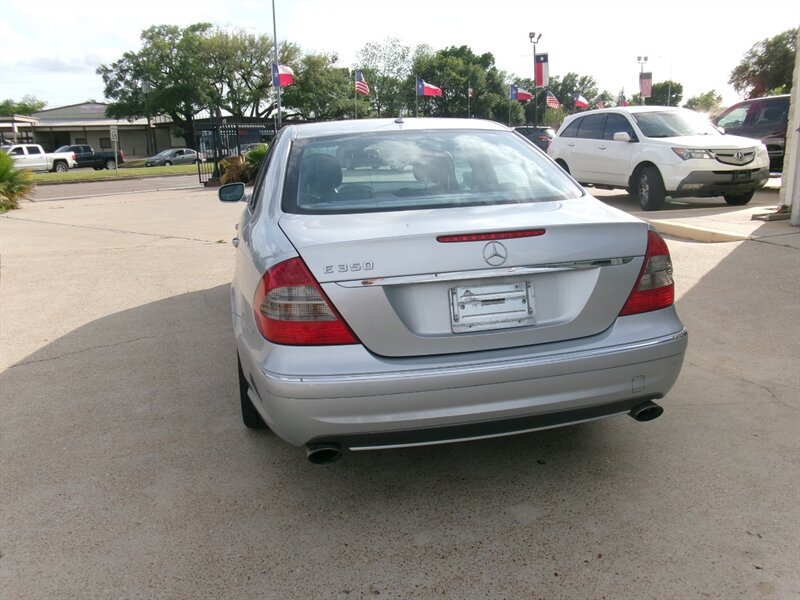 2009 Mercedes-Benz E 350 - Photo 9 - Houston, TX 77040