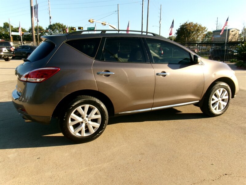 2011 Nissan Murano SL photo 14