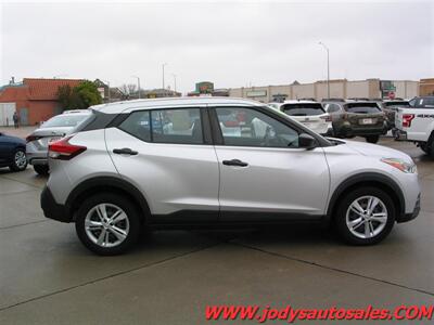 2020 Nissan Kicks S S, FWD, 1.6L I4 , LOW, LOW 25,000 MILES - Photo 30 - North Platte, NE 69101