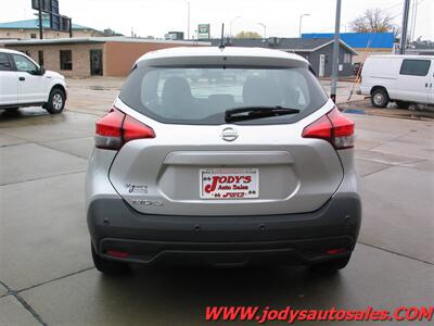 2020 Nissan Kicks S S, FWD, 1.6L I4 , LOW, LOW 25,000 MILES - Photo 28 - North Platte, NE 69101