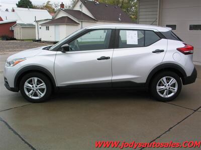 2020 Nissan Kicks S S, FWD, 1.6L I4 , LOW, LOW 25,000 MILES - Photo 26 - North Platte, NE 69101