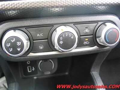 2020 Nissan Kicks S S, FWD, 1.6L I4 , LOW, LOW 25,000 MILES - Photo 16 - North Platte, NE 69101