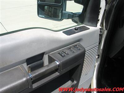 2015 Ford F-250 XL  XL, Crew-CAB, Diesel 4WD, 8' Steak Bed, 66,000 LOW MILES - Photo 3 - North Platte, NE 69101