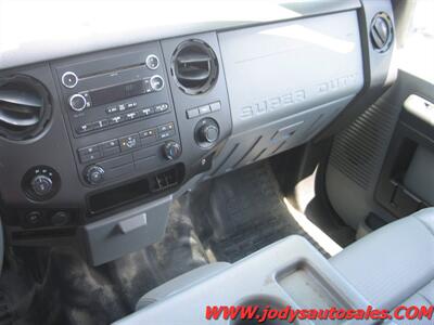 2015 Ford F-250 XL  XL, Crew-CAB, Diesel 4WD, 8' Steak Bed, 66,000 LOW MILES - Photo 17 - North Platte, NE 69101