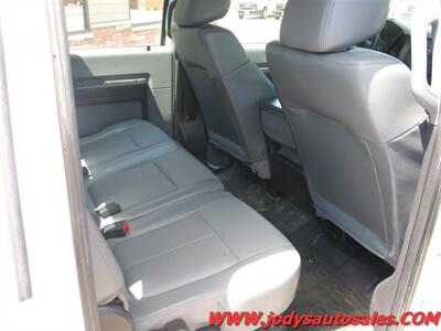 2015 Ford F-250 XL  XL, Crew-CAB, Diesel 4WD, 8' Steak Bed, 66,000 LOW MILES - Photo 20 - North Platte, NE 69101