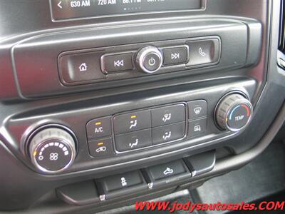 2018 Chevrolet Silverado 1500  W/T, 4X2,  5.3L V8, LOW,LOW 43,000 MILES - Photo 16 - North Platte, NE 69101