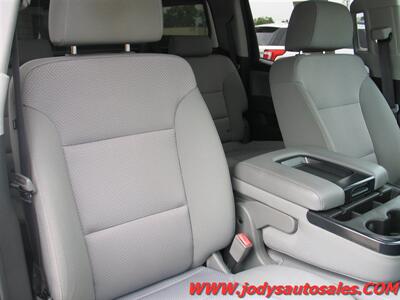 2018 Chevrolet Silverado 1500  W/T, 4X2,  5.3L V8, LOW,LOW 43,000 MILES - Photo 20 - North Platte, NE 69101