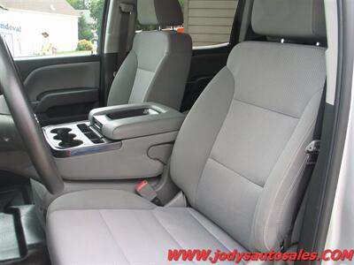 2018 Chevrolet Silverado 1500  W/T, 4X2,  5.3L V8, LOW,LOW 43,000 MILES - Photo 5 - North Platte, NE 69101
