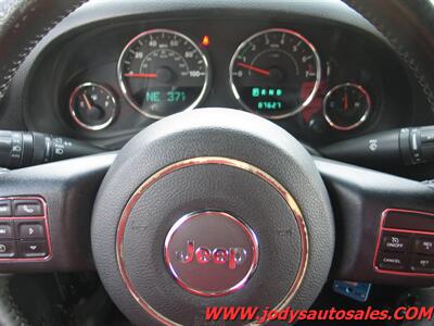 2014 Jeep Wrangler Sahara  Sahara, 4WD, 3.6L V6 , LOW 87,000 MILES - Photo 14 - North Platte, NE 69101