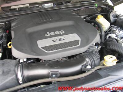 2014 Jeep Wrangler Sahara  Sahara, 4WD, 3.6L V6 , LOW 87,000 MILES - Photo 31 - North Platte, NE 69101