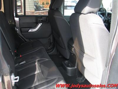 2014 Jeep Wrangler Sahara  Sahara, 4WD, 3.6L V6 , LOW 87,000 MILES - Photo 21 - North Platte, NE 69101