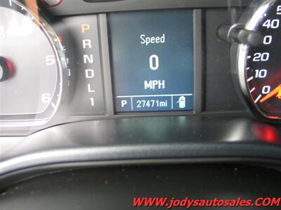 2018 Chevrolet Silverado 2500  W/T, 4WD, CREW CAB, LONG BOX, 6.0L V-8 - Photo 13 - North Platte, NE 69101