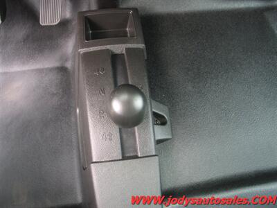 2018 Chevrolet Silverado 2500  W/T, 4WD, CREW CAB, LONG BOX, 6.0L V-8 - Photo 20 - North Platte, NE 69101