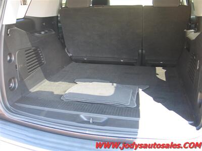 2018 Chevrolet Tahoe LS  LS, 4WD,EcoTec3 5.3L V/8 - Photo 28 - North Platte, NE 69101