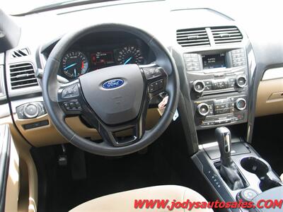 2017 Ford Explorer Base. 4WD, 3RD ROW SEATING, LOW 60,000 MILE - Photo 20 - North Platte, NE 69101