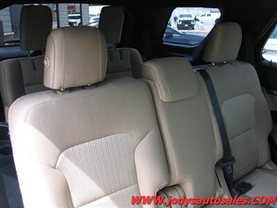 2017 Ford Explorer Base. 4WD, 3RD ROW SEATING, LOW 60,000 MILE - Photo 25 - North Platte, NE 69101