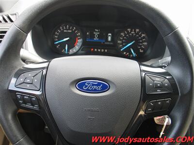 2017 Ford Explorer Base. 4WD, 3RD ROW SEATING, LOW 60,000 MILE - Photo 12 - North Platte, NE 69101