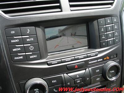 2017 Ford Explorer Base. 4WD, 3RD ROW SEATING, LOW 60,000 MILE - Photo 14 - North Platte, NE 69101