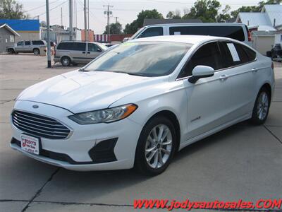 2019 Ford Fusion Hybrid  SE, FWD, HYBRID, 40 MPG - Photo 30 - North Platte, NE 69101