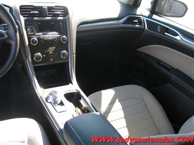 2019 Ford Fusion S   - Photo 7 - North Platte, NE 69101