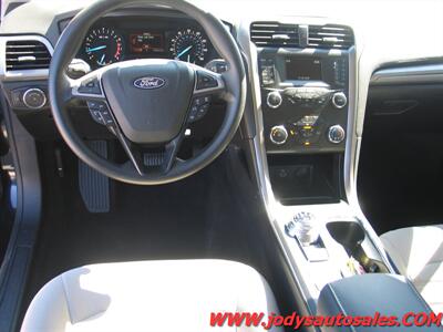 2019 Ford Fusion S   - Photo 6 - North Platte, NE 69101