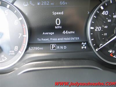 2024 Nissan Titan SV   - Photo 12 - North Platte, NE 69101
