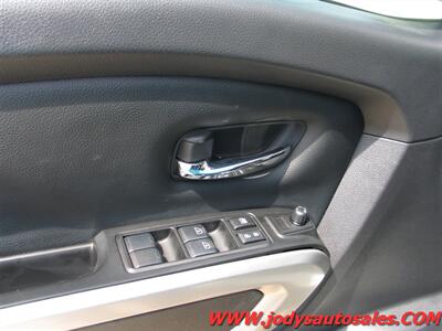 2024 Nissan Titan SV   - Photo 2 - North Platte, NE 69101