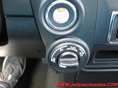 2024 Nissan Titan SV   - Photo 21 - North Platte, NE 69101