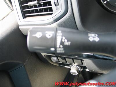 2024 Nissan Titan SV   - Photo 8 - North Platte, NE 69101