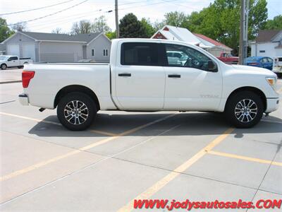 2024 Nissan Titan SV   - Photo 38 - North Platte, NE 69101