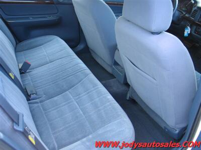 2005 Chevrolet Impala Base, 3.4 V6, LOW LOW 41,000 MILES - Photo 17 - North Platte, NE 69101