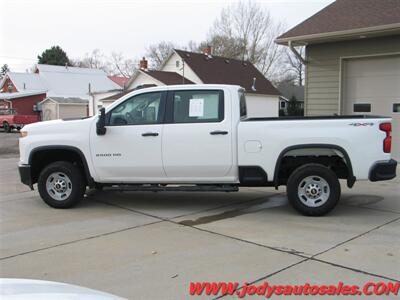 2020 Chevrolet Silverado 2500 W/T, 7'  W/T, Crew Cab, 6.6 V8 Gas, 4x4, LOW MILES - Photo 28 - North Platte, NE 69101